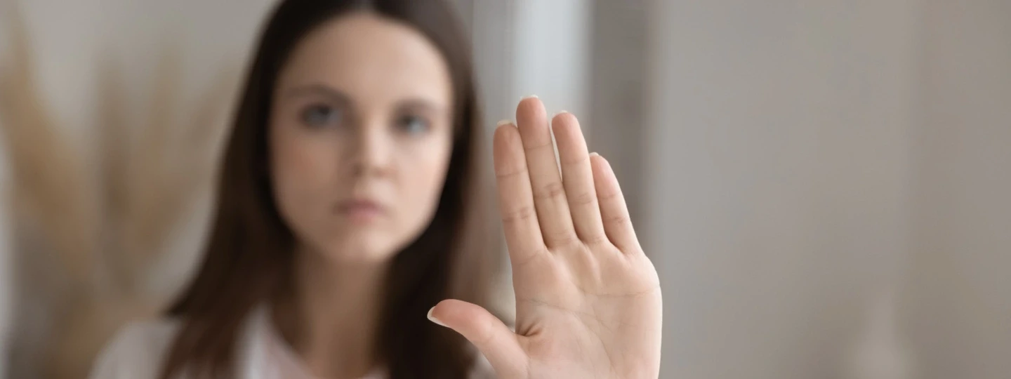 Dlaczego niektórzy ludzie unikają bliskości emocjonalnej?