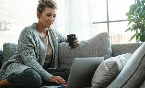 Rozmowa z psychologiem online – jak wygląda konsultacja i jak się przygotować?